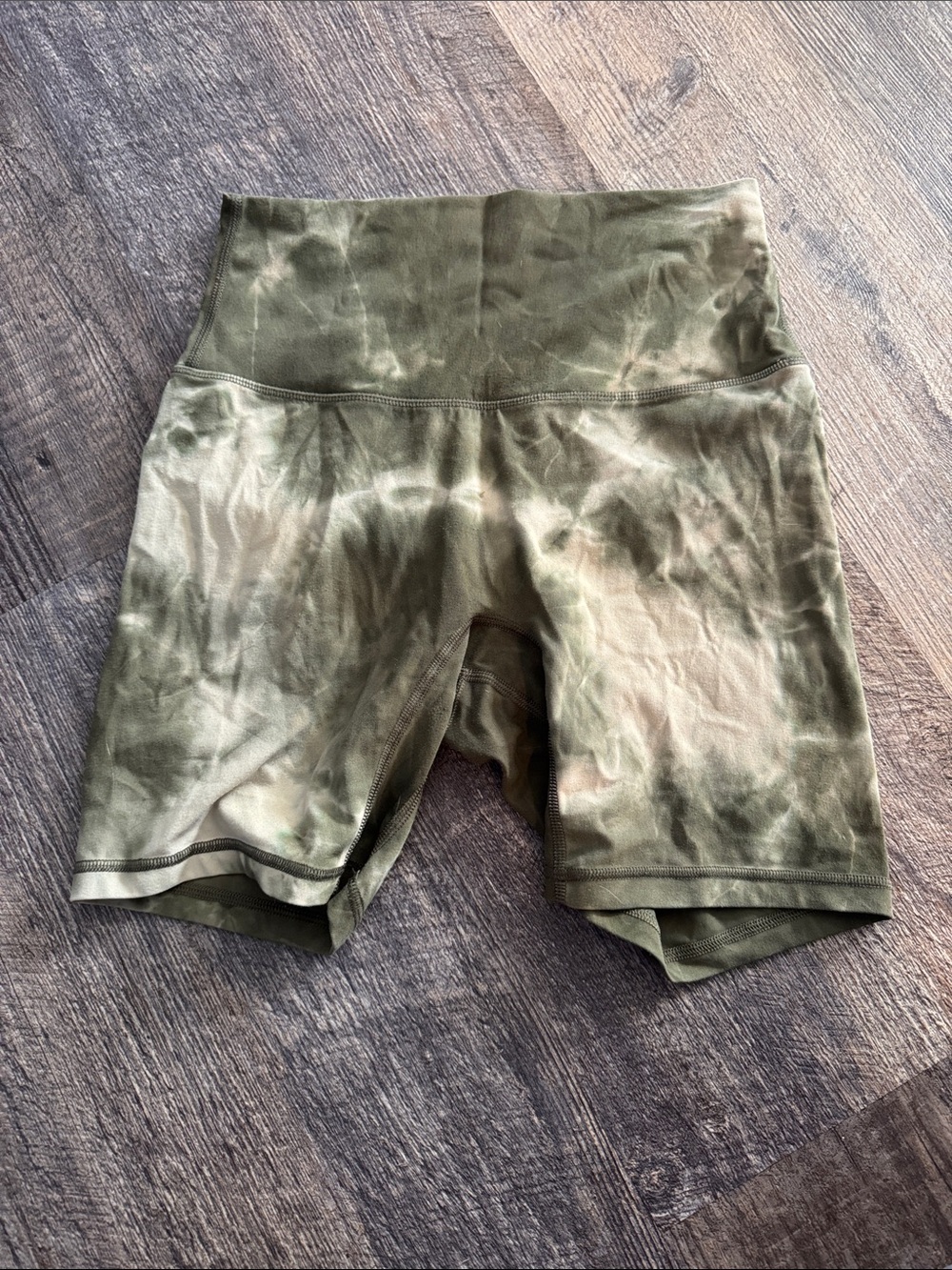 High-Rise Olive Tie-Dye Women's Bike Shorts